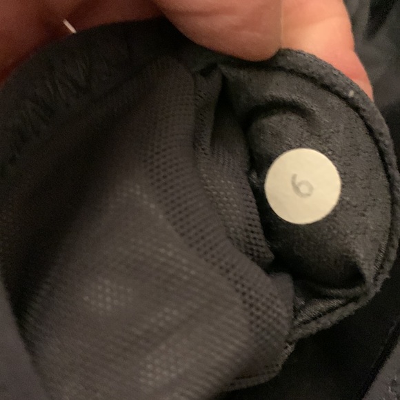 Lululemon cross back top with drawstring at bottom - Picture 6 of 6